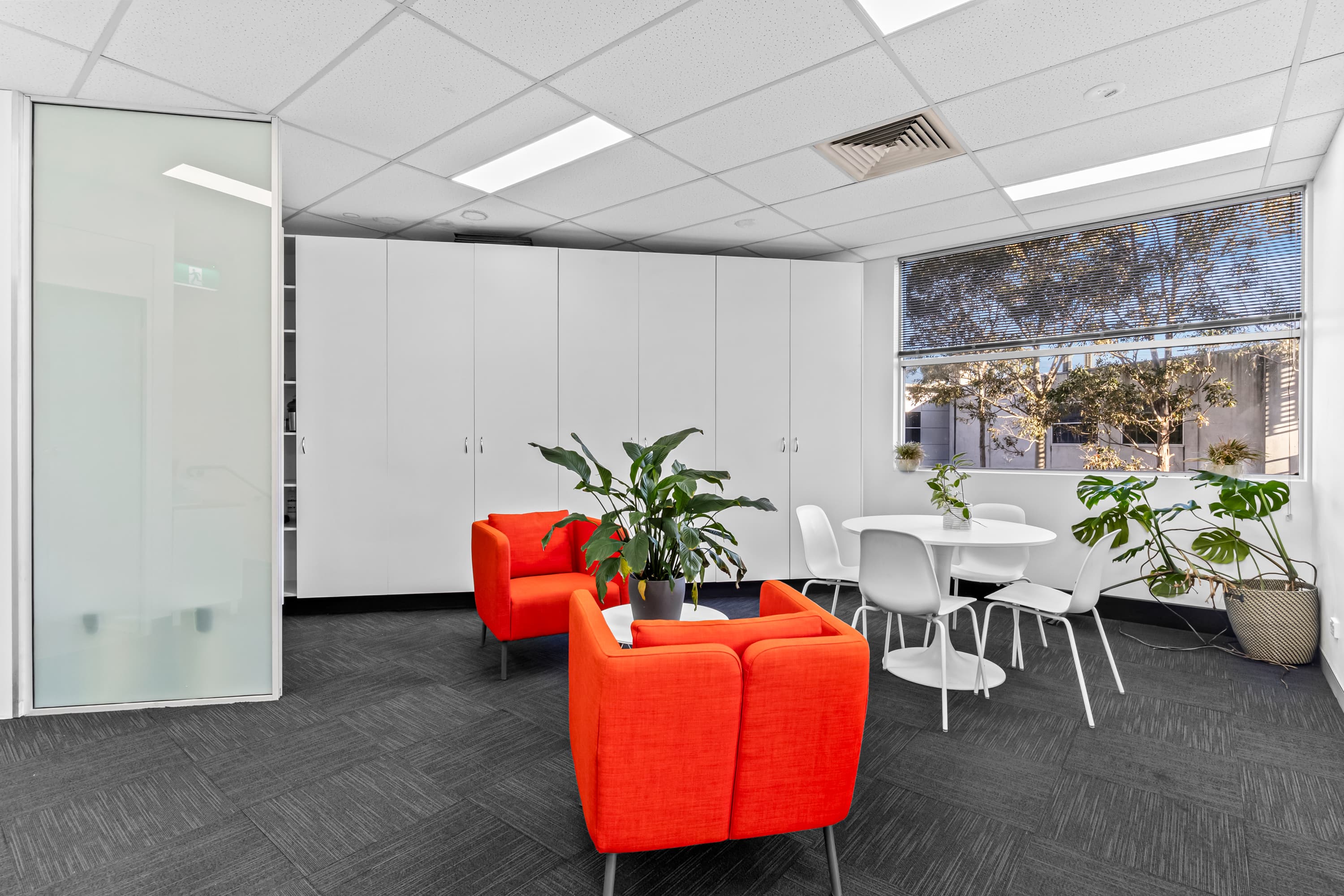 Exceptional Corner Office Suite in Sought After Business Park
